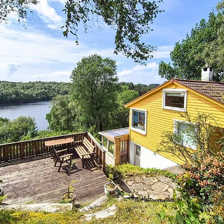 1 Bedroom Stunning In Holiday home Haugesund