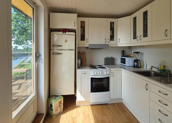 1 Bedroom Stunning In Semesterbostad Haugesund